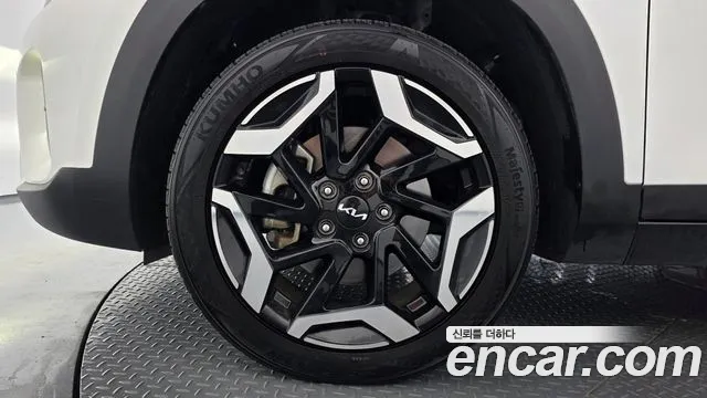 Kia Seltos — Фото автомобиля 5