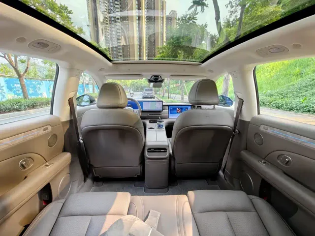 IM Motors LS6 — Фото автомобиля 26