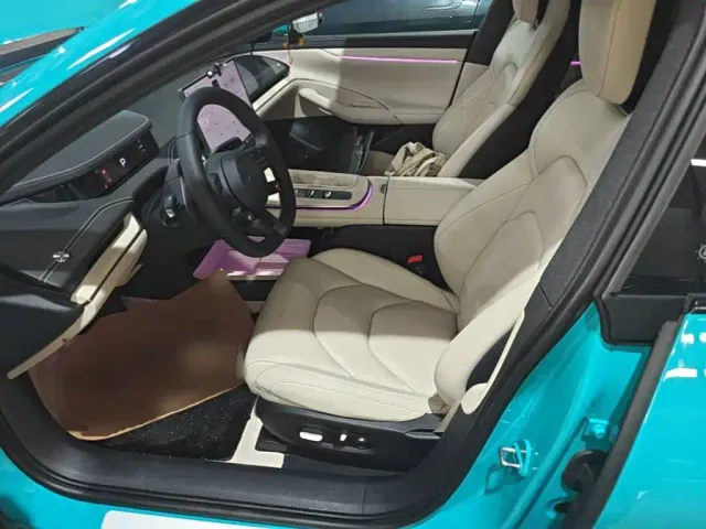 Xiaomi SU7 — Фото автомобиля 19