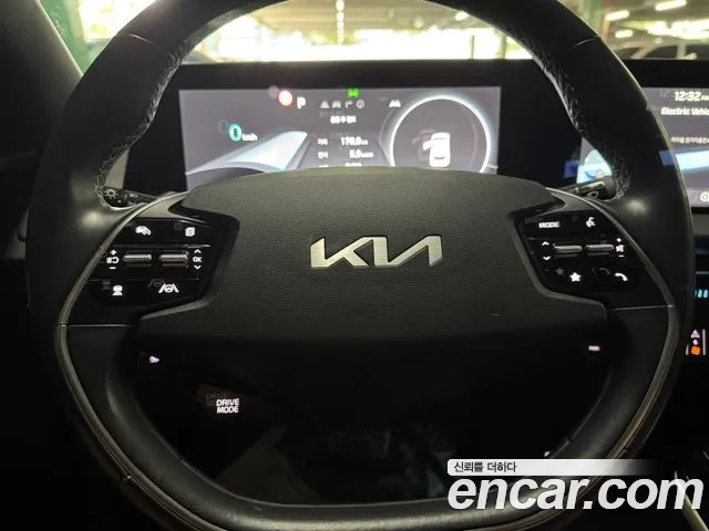 Kia EV6 — Фото автомобиля 16