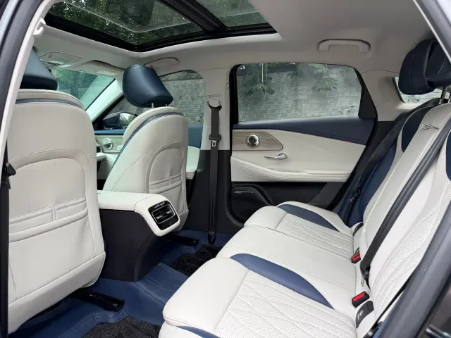 Chery Arrizo 8 — Фото автомобиля 11