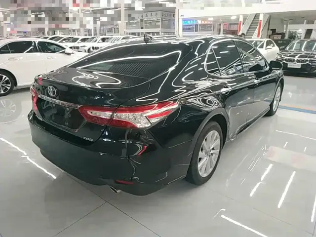Toyota Camry 2021 2.0G Luxury Edition — Фото автомобиля 6