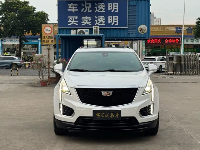 Cadillac XT5 — Фото автомобиля 2