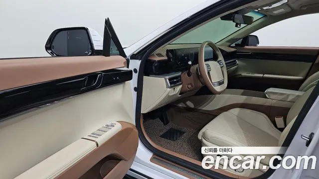 Hyundai Grandeur GN7 — Фото автомобиля 15