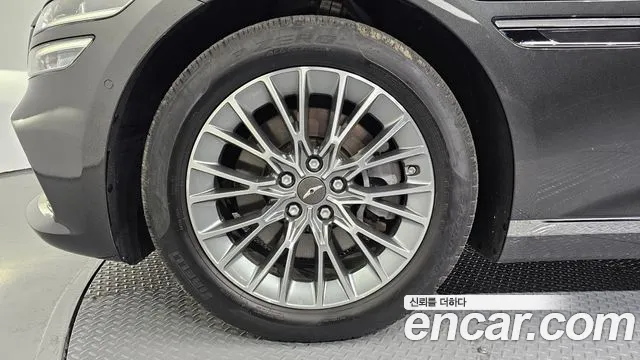 Genesis G80 Бензин 2.5 турбо AWD — Фото автомобиля 5