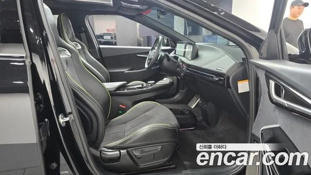 Kia EV6 — Фото автомобиля 16