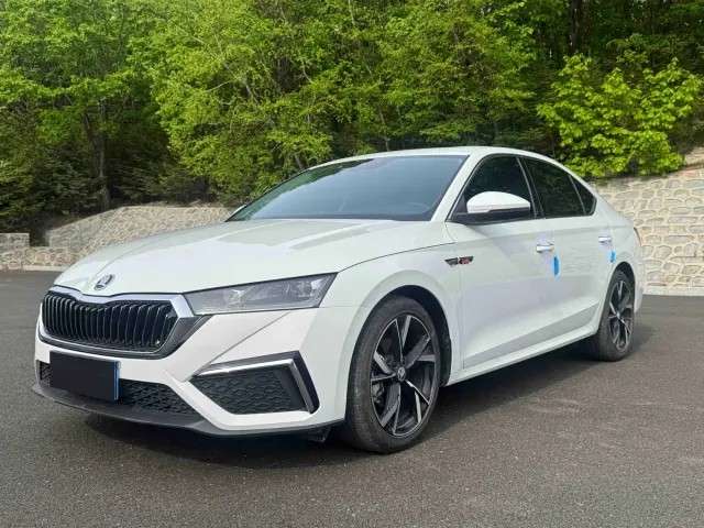 Фотография автомобиля — Skoda Octavia