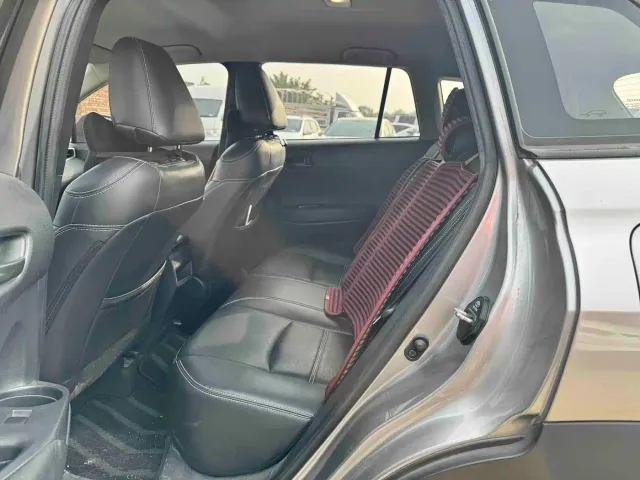 Toyota Corolla Cross — Фото автомобиля 6