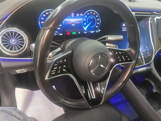 Mercedes-Benz EQS — Фото автомобиля 10