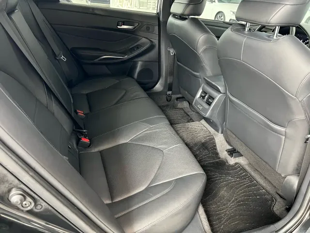Toyota Avalon — Фото автомобиля 12