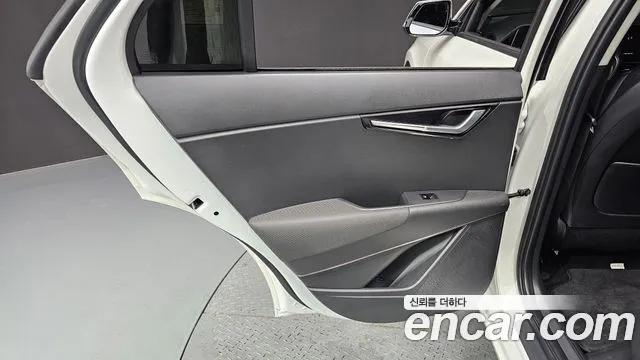 Kia Niro Niro (New) — Фото автомобиля 14