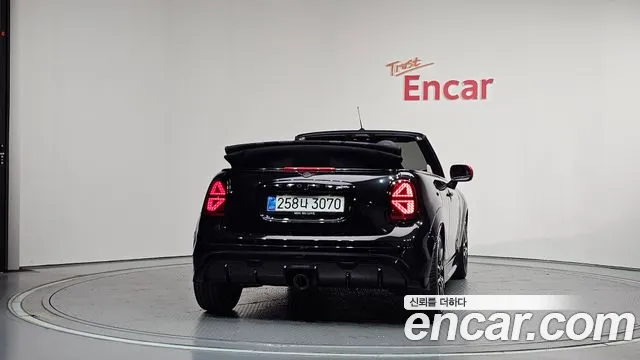 Mini Cooper Convertible — Фото автомобиля 3