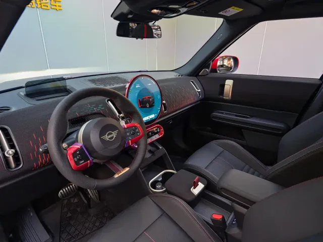 MINI JCW COUNTRYMAN — Фото автомобиля 10