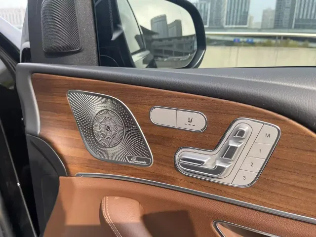 Mercedes-Benz GLE-Class — Фото автомобиля 12