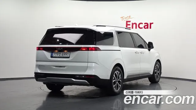 Kia Canival Carnival 4 поколение Бензин 11 мест Prestige — Фото автомобиля 2