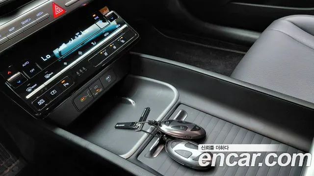 Hyundai Grandeur GN7 — Фото автомобиля 9