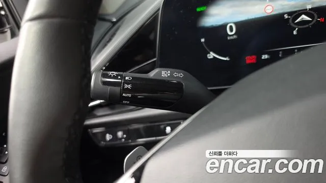 Kia Niro — Фото автомобиля 27