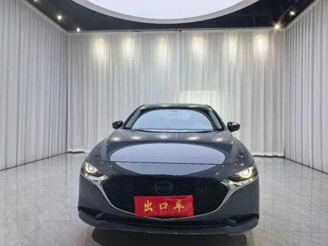Mazda Axela — Фото автомобиля 2