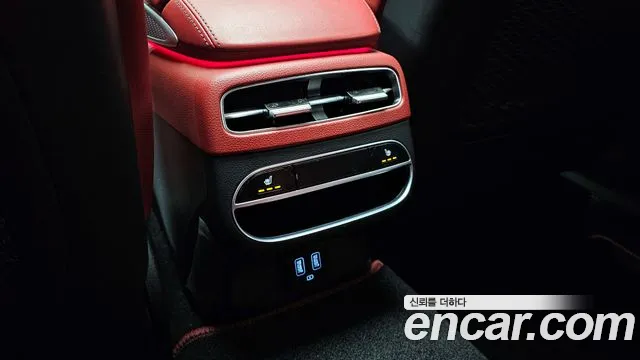 Genesis GV70 2.5T Бензин AWD — Фото автомобиля 17