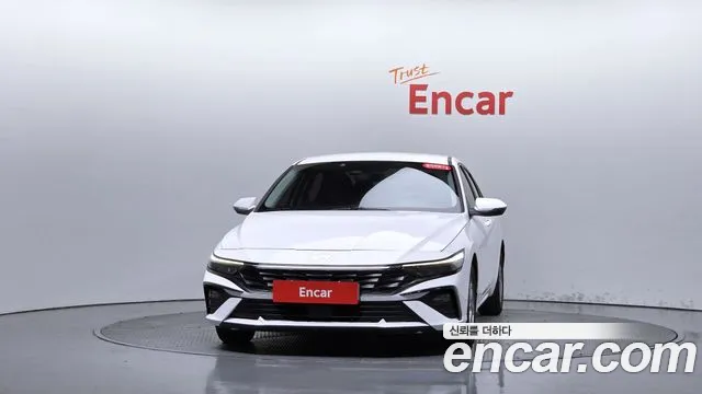 Hyundai Avante — Фото автомобиля 3