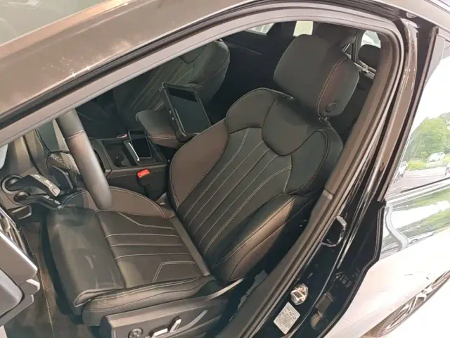 Audi Q5L — Фото автомобиля 14