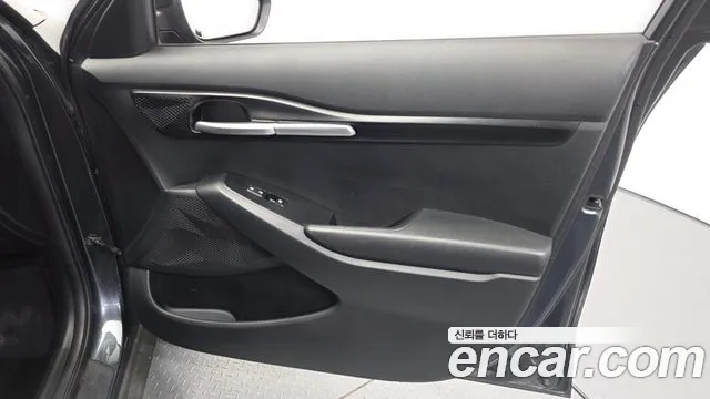 Kia Seltos — Фото автомобиля 13