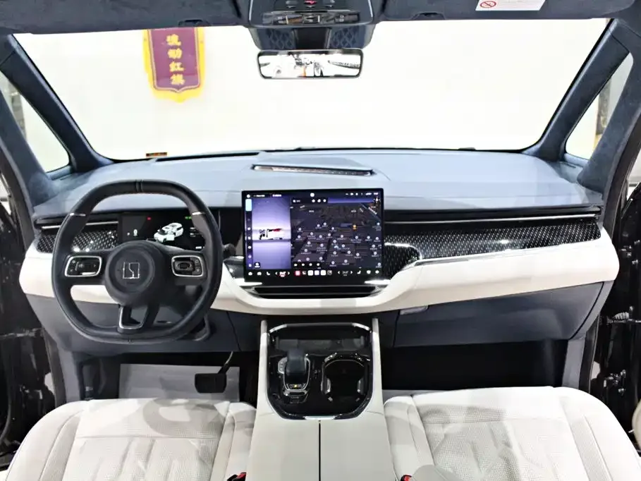 ZEEKR Zeekr 009 2024 7-Seat Aisle AWD Version 108kWh — Фото автомобиля 10