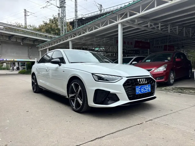 Audi A4L — Фото автомобиля 3