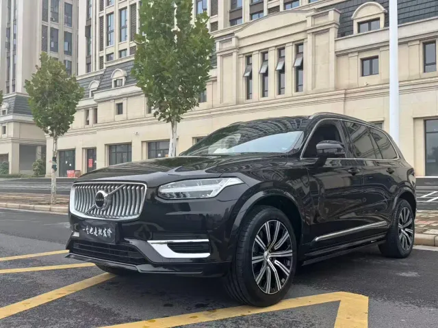 Фотография автомобиля — Volvo XC90