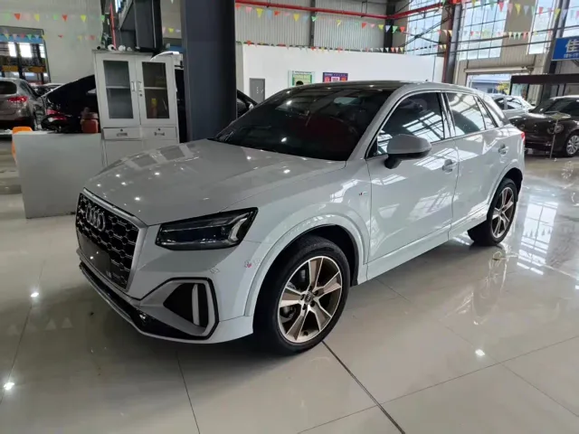 Фотография автомобиля — Audi Q2L