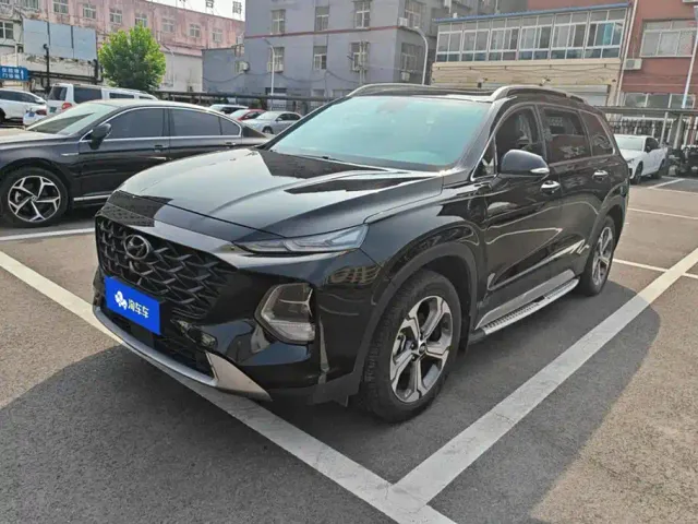 Фотография автомобиля — Hyundai Santa Fe