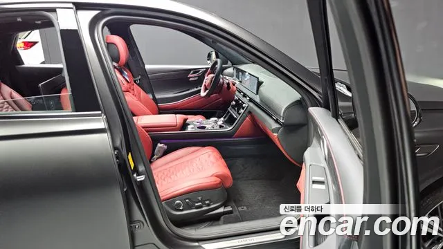 Genesis GV80 — Фото автомобиля 25