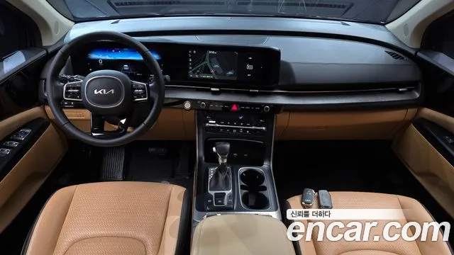Kia Carnival Generation 4 — Фото автомобиля 10