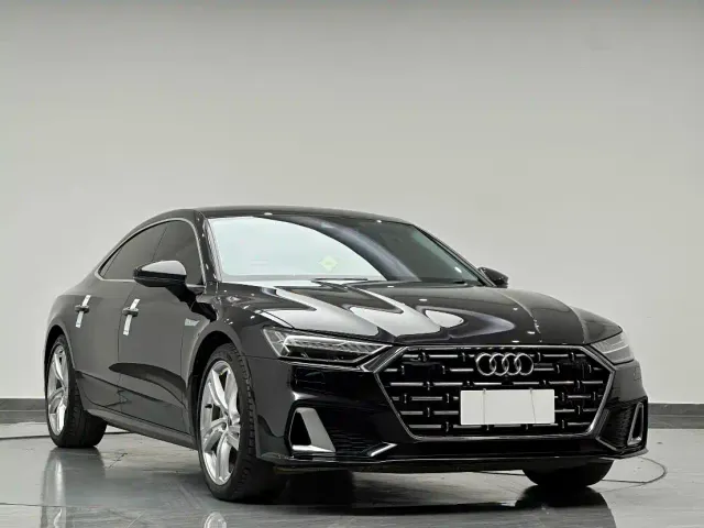 Audi A7L — Фото автомобиля 4