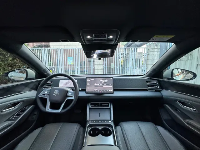 BYD Qin L — Фото автомобиля 5