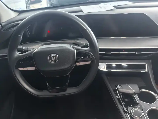 Changan Eado — Фото автомобиля 8