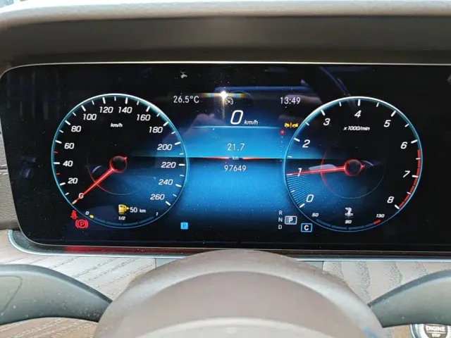 Mercedes-Benz E-Class — Фото автомобиля 11