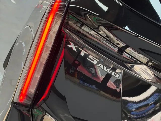 Cadillac XT5 — Фото автомобиля 5