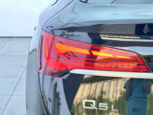 Audi Q5L Sportback — Фото автомобиля 26