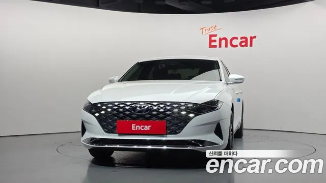 Hyundai Grandeur Grandeur (New) — Фото автомобиля 3