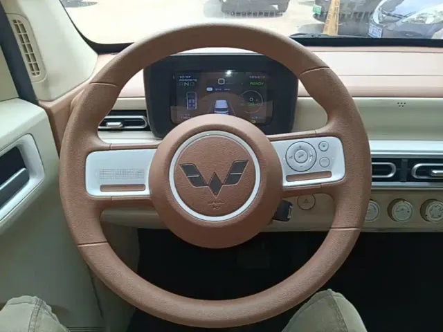 Wuling Hongguang Mini EV — Фото автомобиля 10