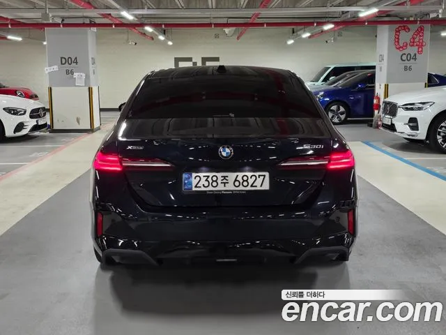 BMW 5 Series G60 — Фото автомобиля 4