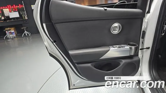 Genesis GV60 — Фото автомобиля 14