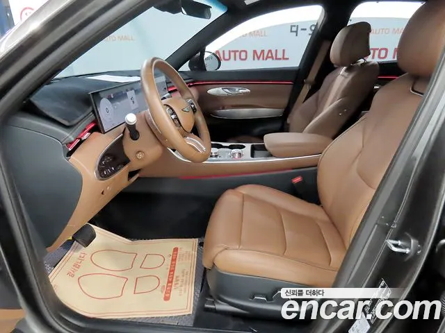 Genesis GV70 2.5T Бензин AWD — Фото автомобиля 2