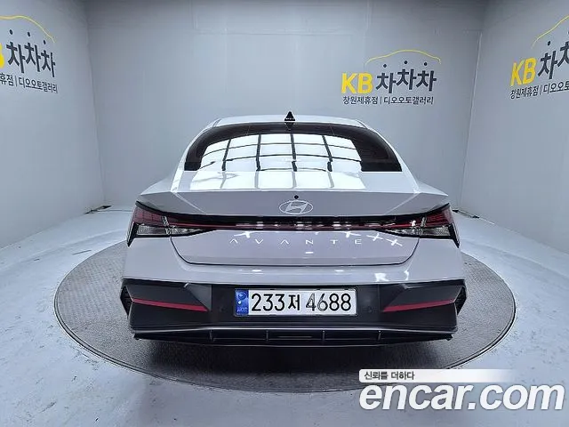Hyundai Avante CN7 — Фото автомобиля 4
