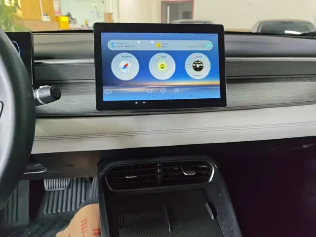 BYD Seal 05 DM-i — Фото автомобиля 12