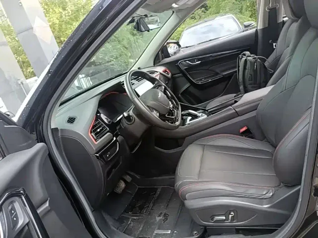 Dongfeng Fengshen AX7 — Фото автомобиля 14