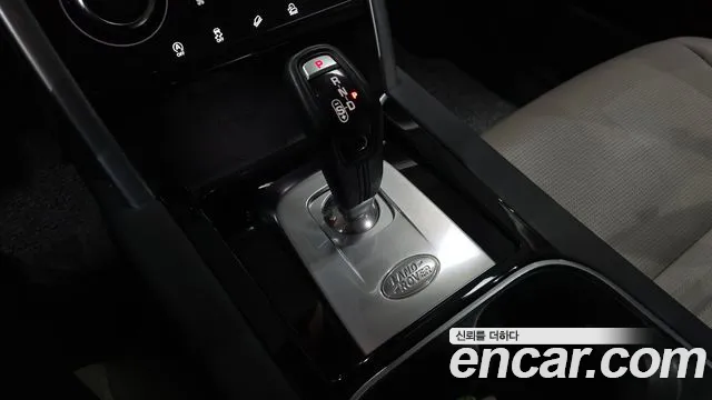 Land Rover Discovery Sport — Фото автомобиля 12