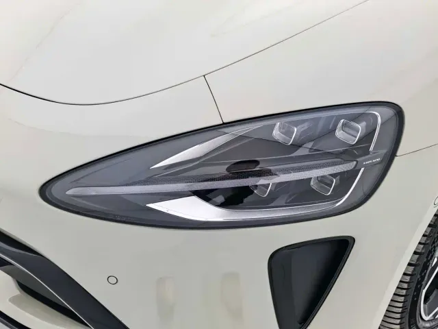 Xiaomi SU7 — Фото автомобиля 14