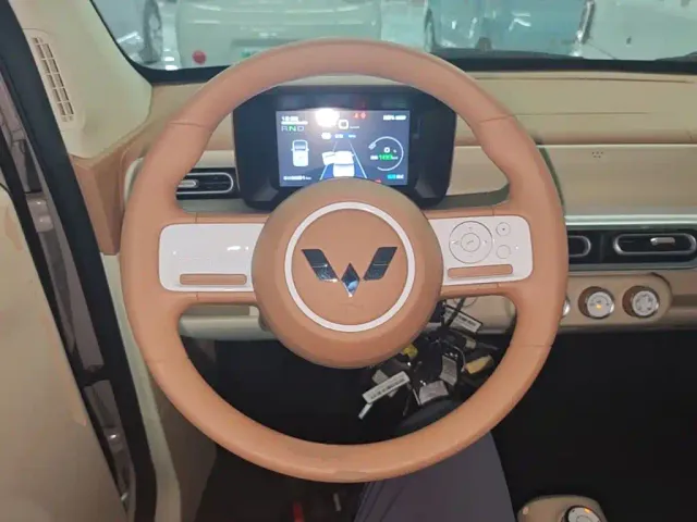 Wuling Hongguang Mini EV — Фото автомобиля 10